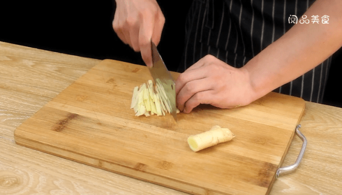 红糖姜汤做法步骤：2