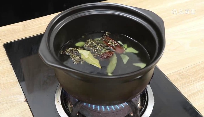 香卤牛杂做法步骤：6