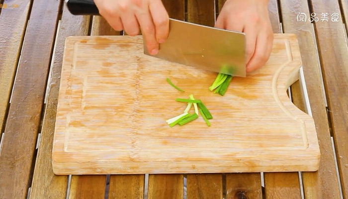 牛奶酸菜鱼做法步骤：5