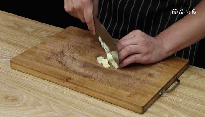 羊肉豆腐蒜煲做法步骤：5