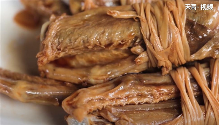 卤鸭翅包做法步骤：7