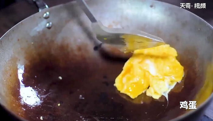 牛肉滑蛋番茄做法步骤：9