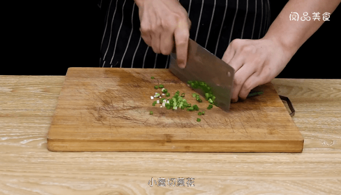 卤鸡腿做法步骤：3