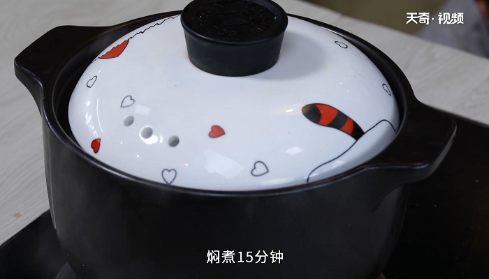 莴笋腊肉汤做法步骤：8