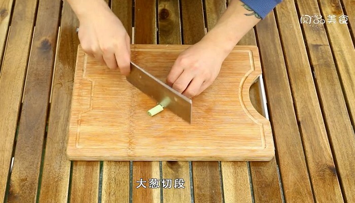 竹荪排骨汤做法步骤：7