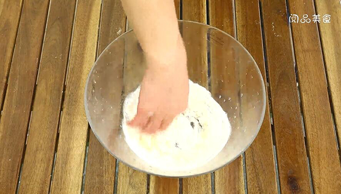 酥皮月饼做法步骤：6