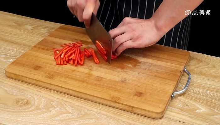 自制铁板鱿鱼做法步骤：7