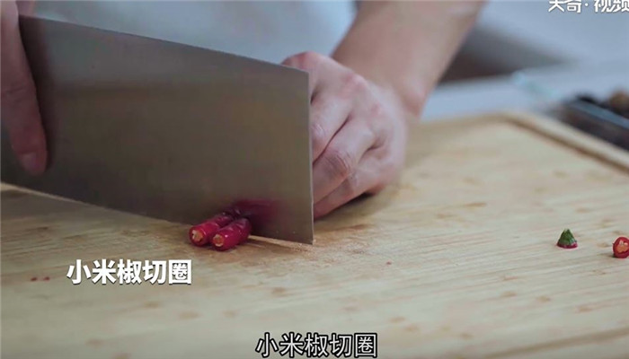 木耳炒牛肉做法步骤：7