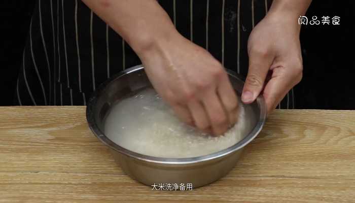 皮蛋粥做法步骤：2