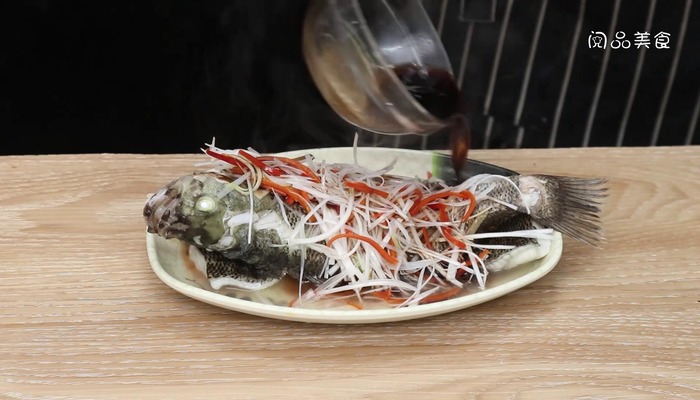 豉油蒸鲈鱼