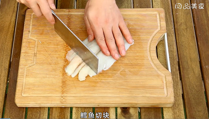 鳕鱼炖豆腐做法步骤：2