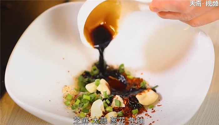 酸汤泡面做法步骤：3