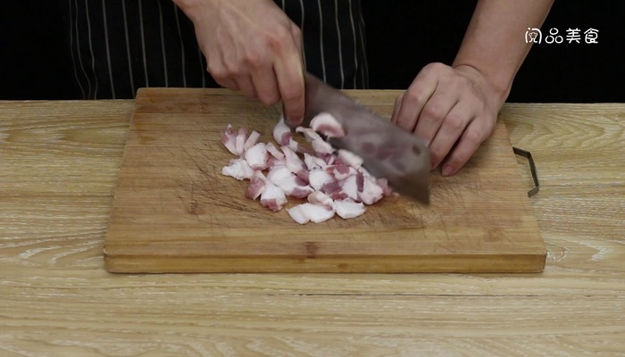 蘑菇炒肉做法步骤：3