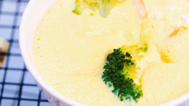 西兰花虾仁豆腐蒸蛋