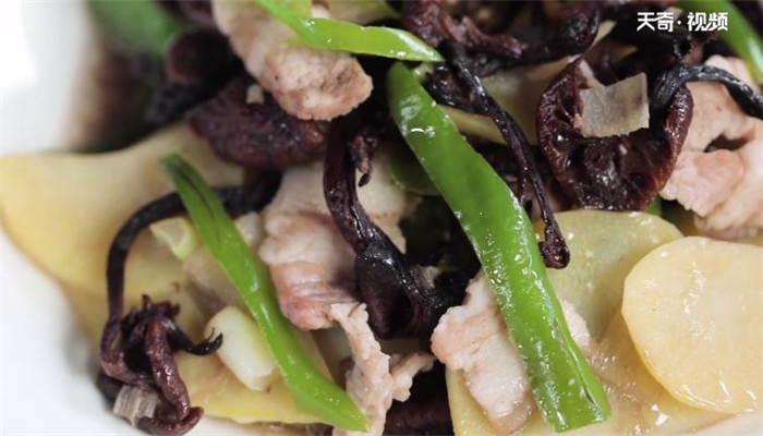 榛蘑炒土豆片做法步骤：11