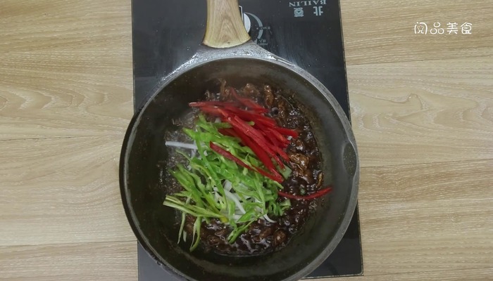 黑椒炒牛柳做法步骤：10