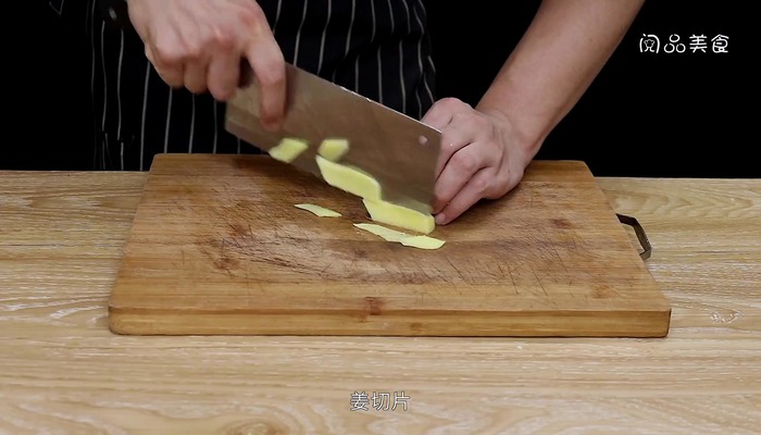 香煎鹌鹑做法步骤：4