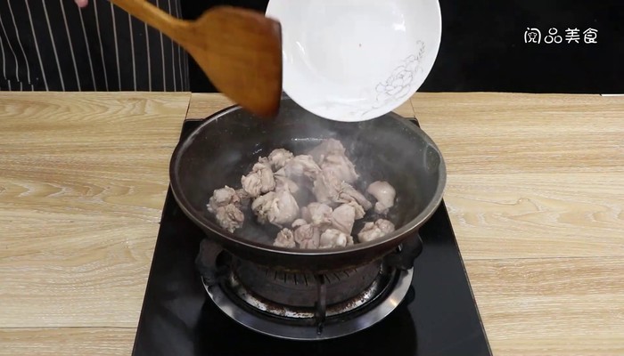 啤酒焖鹅做法步骤：6