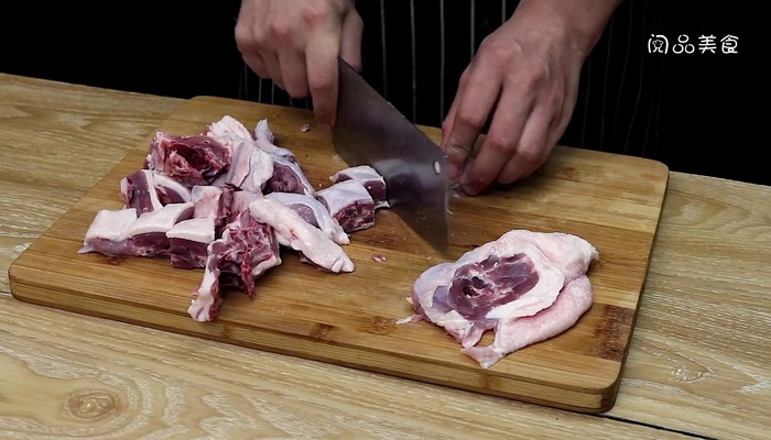 啤酒鸭火锅做法步骤：2