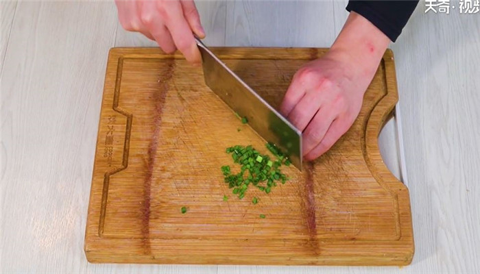 蒸芋头做法步骤：5