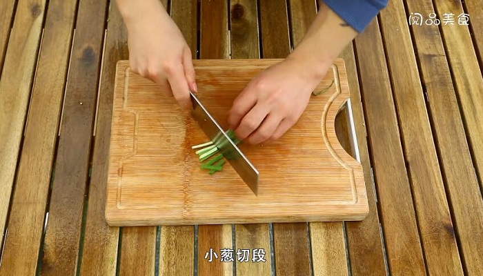 五香孜然兔做法步骤：4