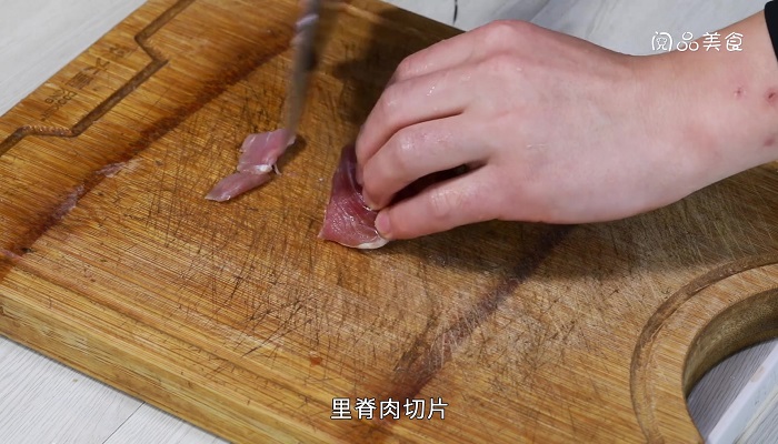 酸辣里脊汤做法步骤：4
