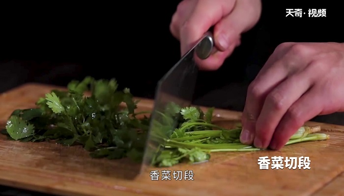 凉拌皮肚做法步骤：3