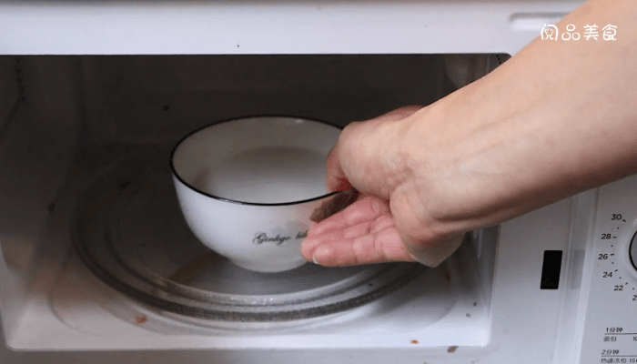 双皮奶做法步骤：2