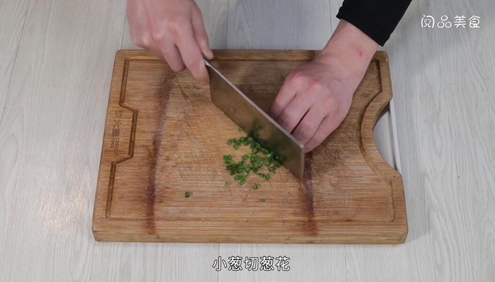 番茄炒黄瓜炒鸡蛋做法步骤：4