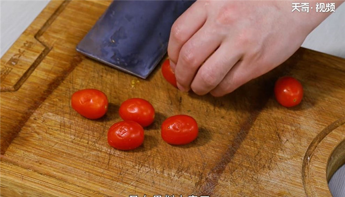 黄瓜炒鸡蛋做法步骤：2