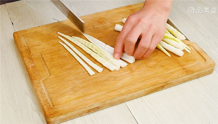 泡酸笋做法步骤：2