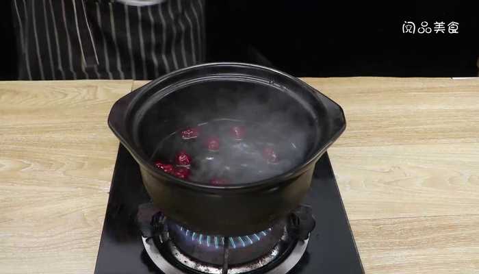 益母草泡红枣做法步骤：5