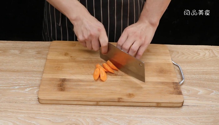 咖喱牛肉饭做法步骤：3