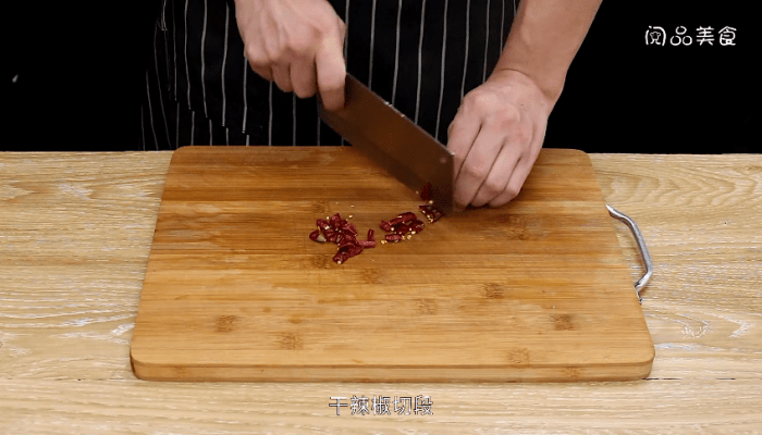 蚝油藕片做法步骤：3