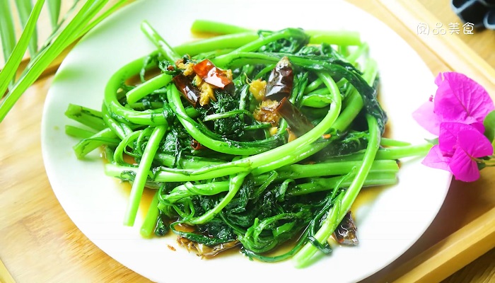 爆炒茼蒿做法步骤：7