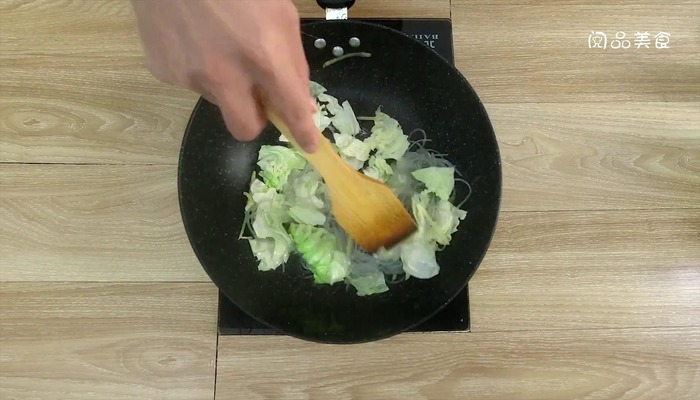 香菇粉条炒甘蓝做法步骤：9