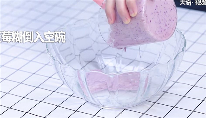 无油低脂蓝莓酸奶燕麦饼干做法步骤：2