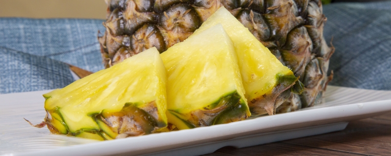 泡菠萝用热水还是冷水