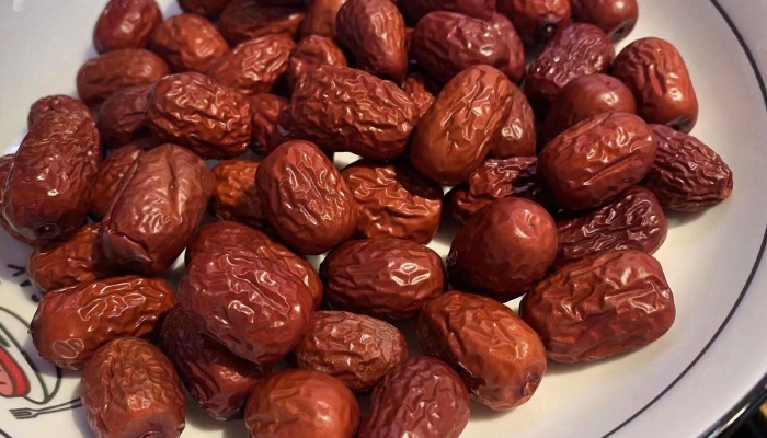 红枣和核桃一起吃的好处