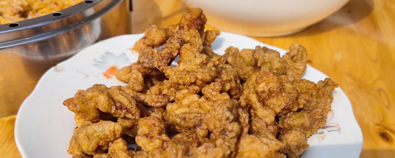 炸酥肉的面糊怎么调比较好