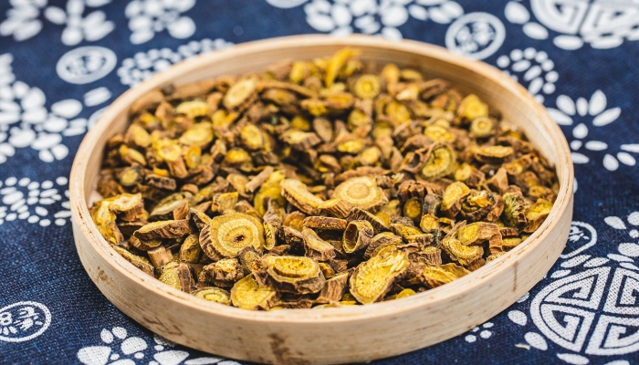 黄芩和什么一起吃有好处