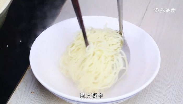 茄子盖面做法步骤：8