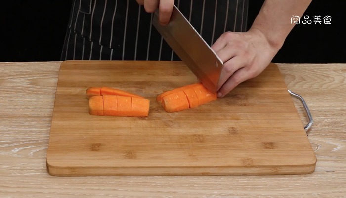 火锅鸡做法步骤：3