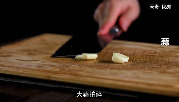 青椒炒猪头肉做法步骤：5