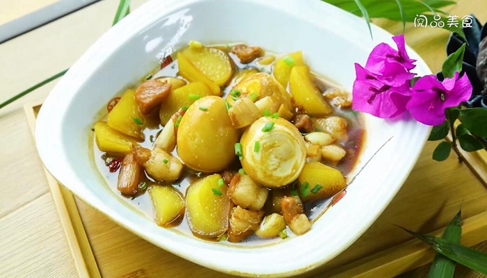 土豆炖五花肉鸡蛋