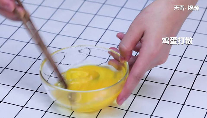 低脂凉拌菠菜做法步骤：2