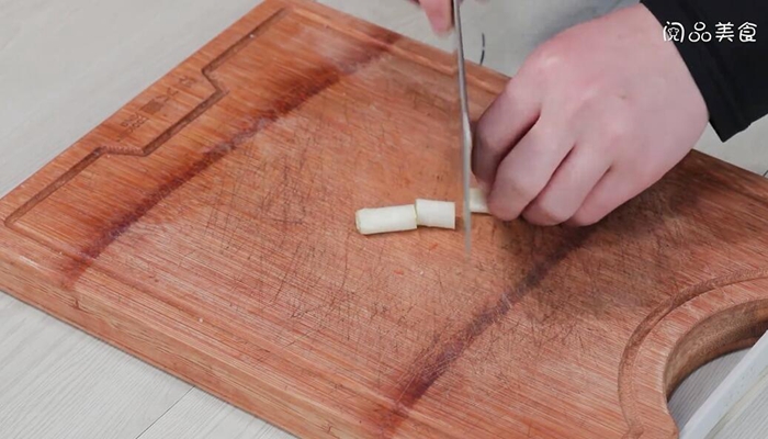 毛豆烧土鸡做法步骤：5