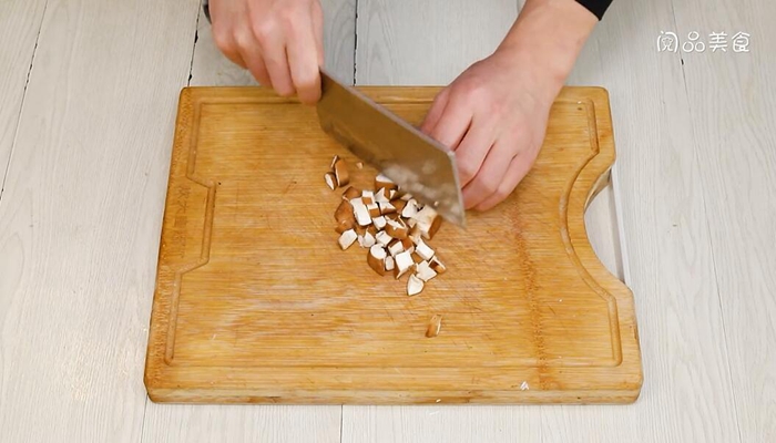 腊肠香菇炒饭做法步骤：5