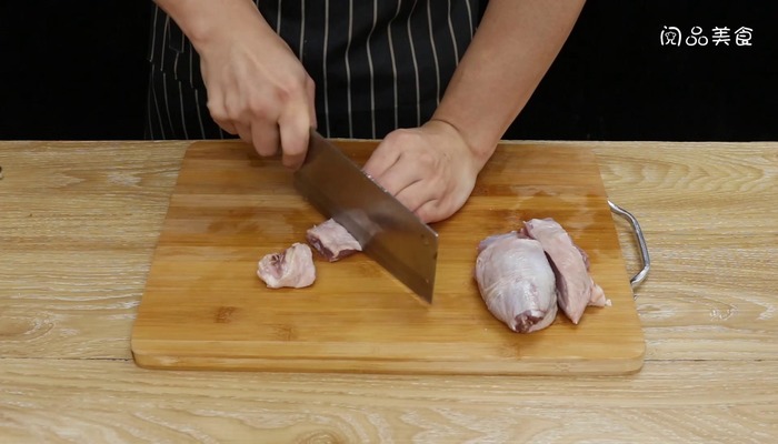 老鹅萝卜汤做法步骤：2