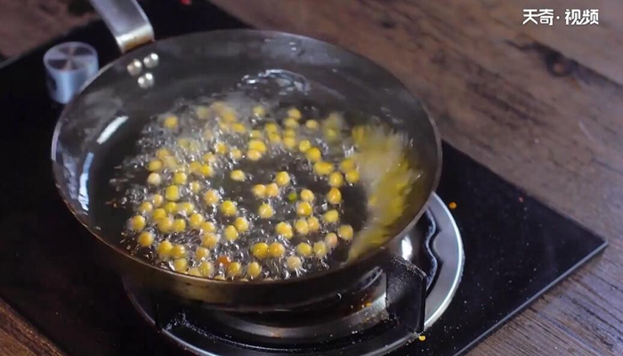 贵州爆浆小豆腐做法步骤：4